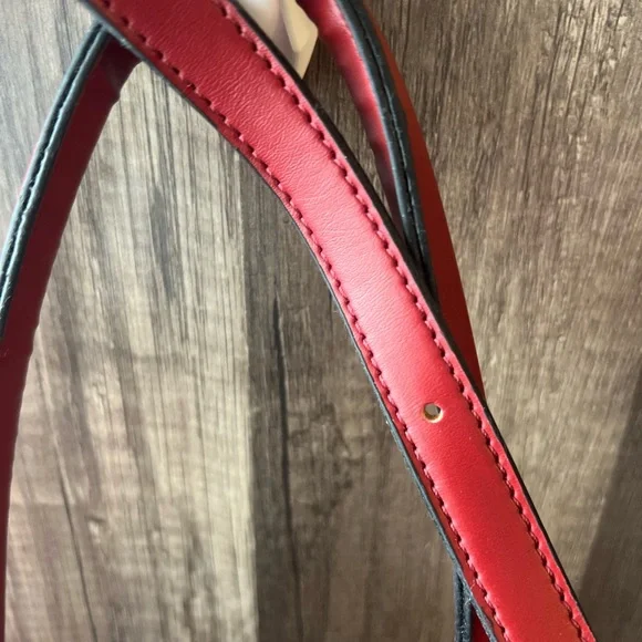 Bottega Veneta Tote Elegant Red Woven Tote Bag Full Zip - Picture 10 of 15